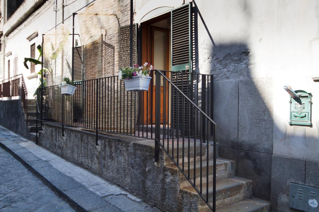 Dentro Le Mura Catania Ruang foto